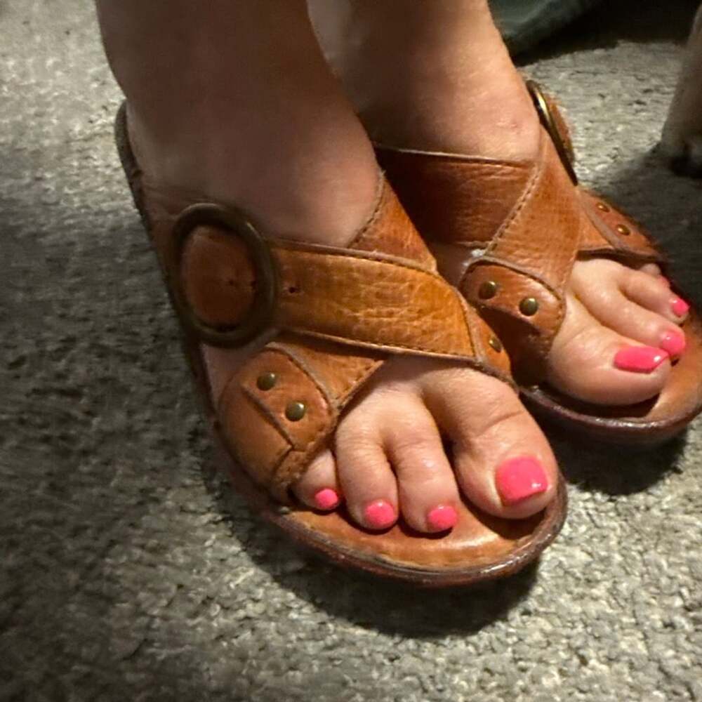 Born Brown Leather Sandals Size 7 Wedge Buckle Studs